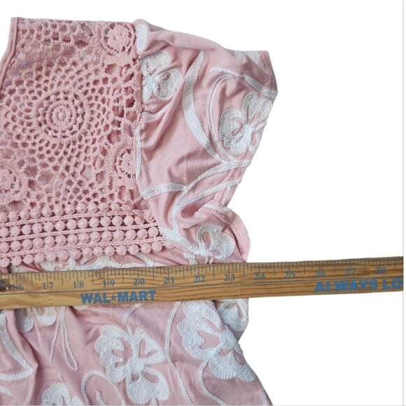 Liv Los Angeles Powder Pink Crochet Lace Embroidered Blouse Sz 1X Boho Flowy - Picture 12 of 15